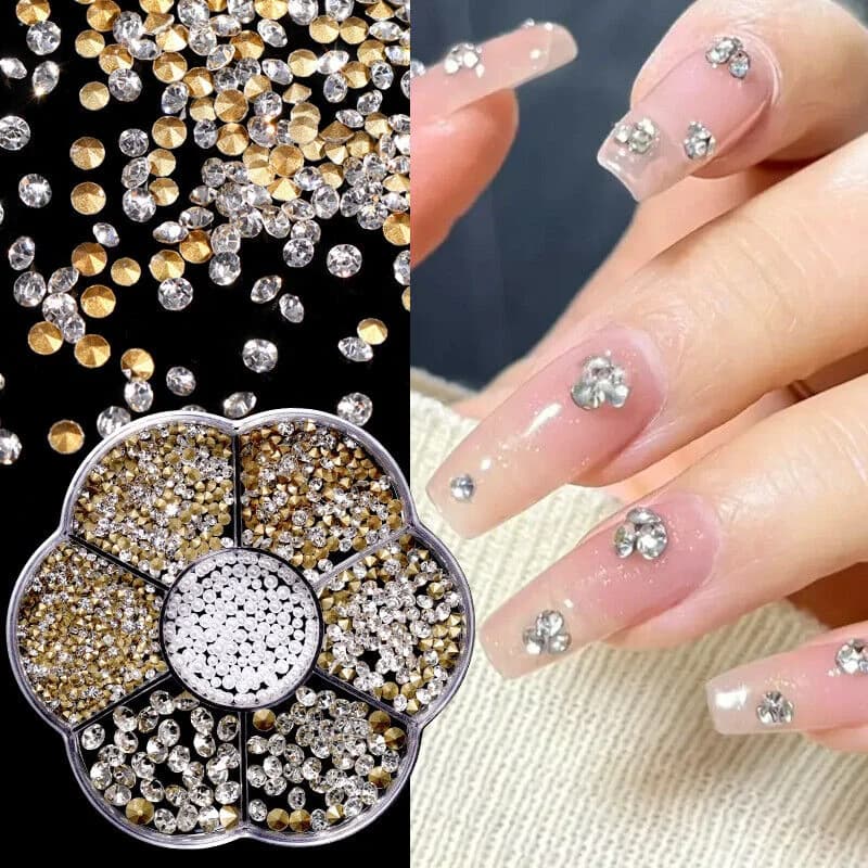 Shining ဖြစ်တာကို ကြိုက်တဲ့လူတွေအတွက် Bling Nail Designs များ