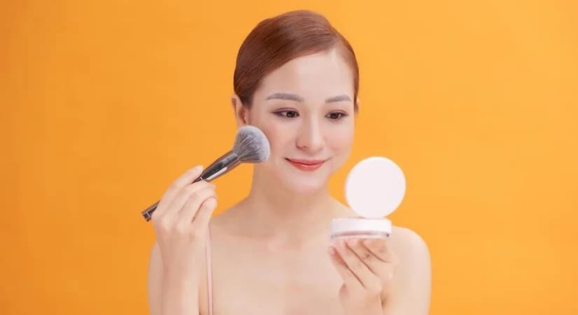 Budget ချွေတာချင်တဲ့သူတွေအတွက် လိုအပ်တဲ့ မိတ်ကပ်ပစ္စည်း ၅ မျိုး