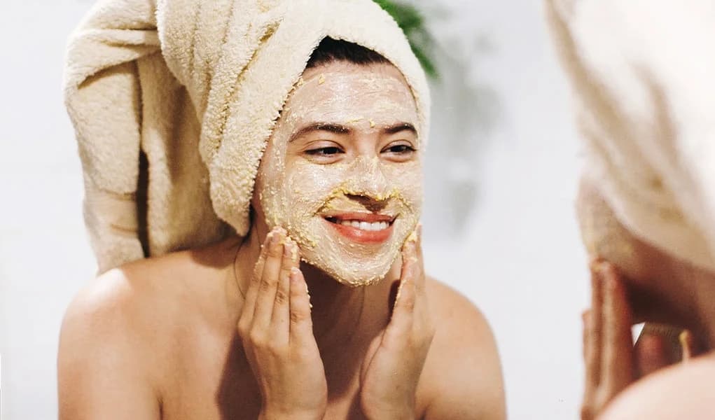 ချွေးပေါက်တွေကိုသန့်စင်ပေးပြီး Glow Skin ရရှိစေမယ့် အကောင်းဆုံး Exfoliator များ
