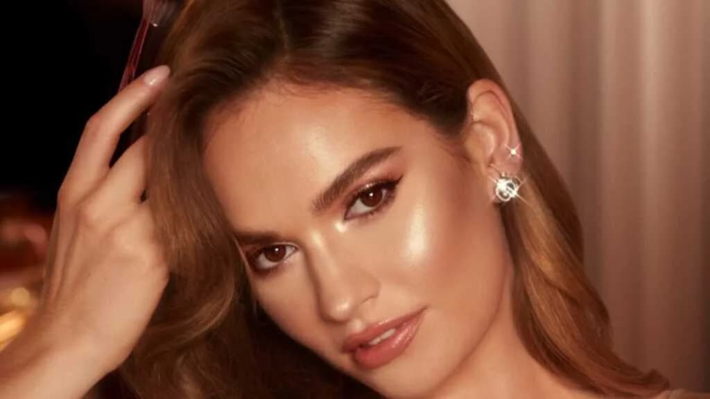 Glow Look ကြိုက်တဲ့သူတွေဆီမှာရှိထားသင့်တဲ့ အကောင်းဆုံး Liquid Highlighter များ