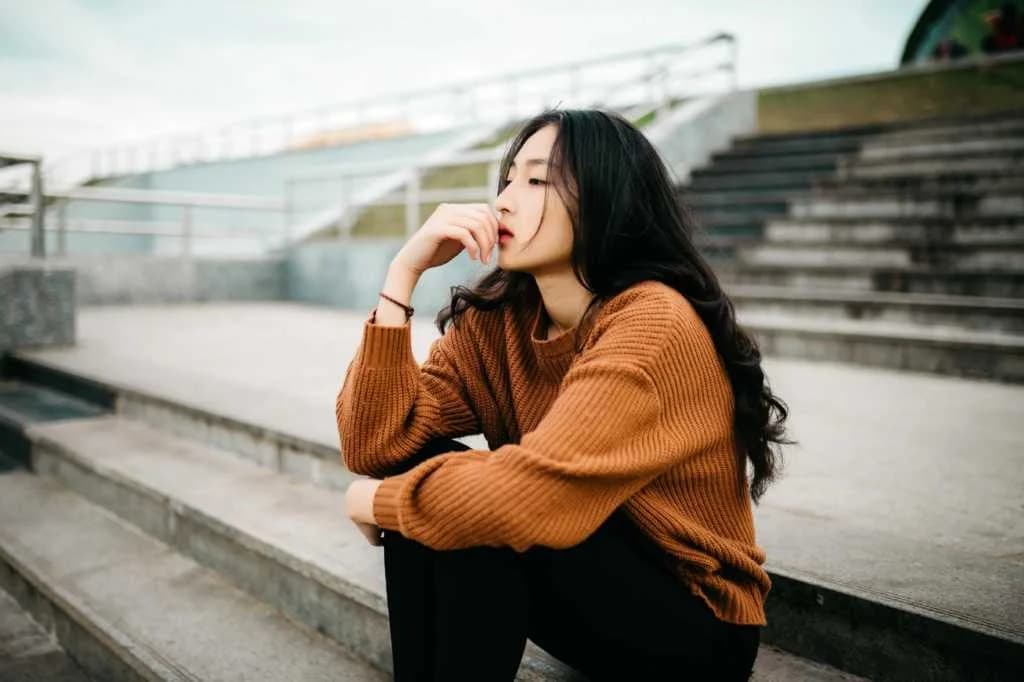 ခံစားချက်ကို မြိုသိပ်ထားကာ ထုတ်မပြတတ်ကြတဲ့ ရာသီခွင် (၅) ခု