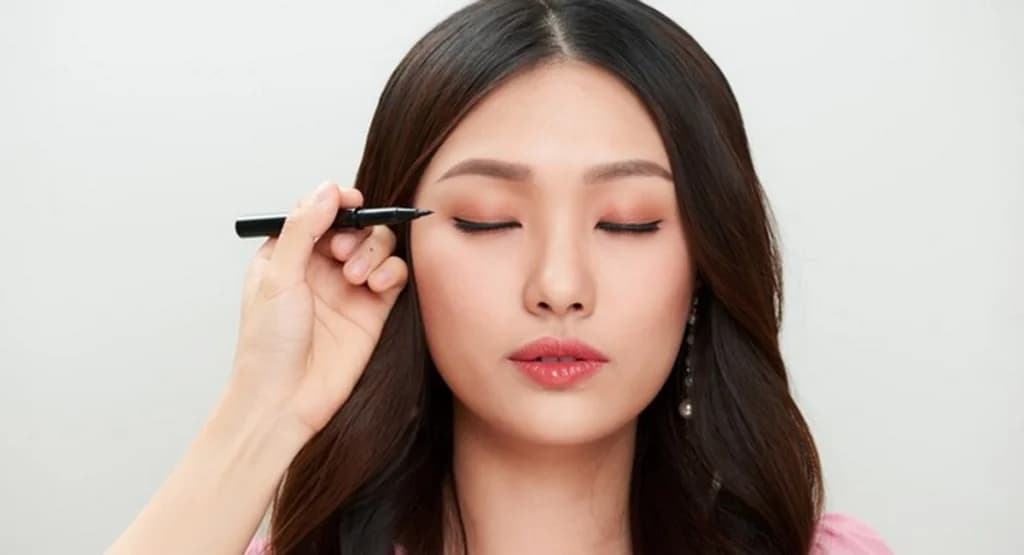 အကောင်းဆုံး Waterproof Eyeliners များ