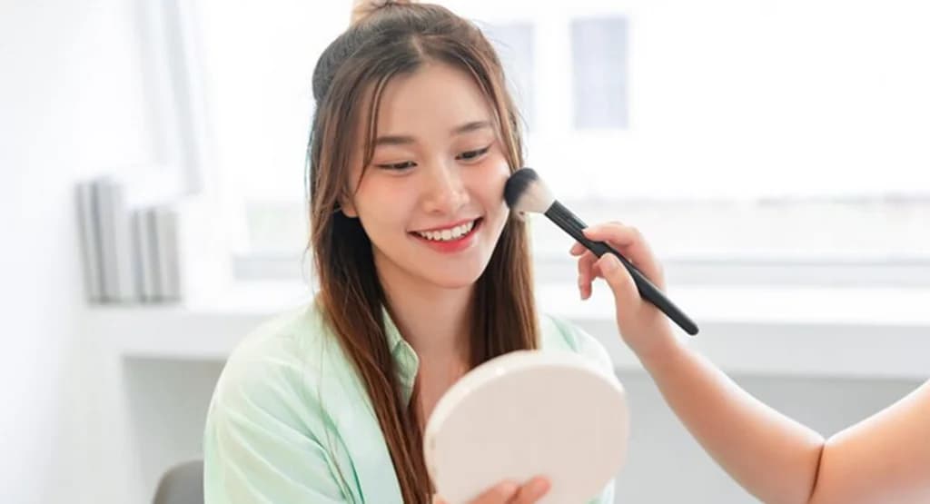 2022 အတွက် အကောင်းဆုံး Cream Blusher များ