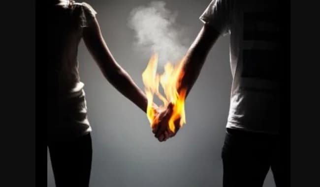 Toxic Relationship တစ်ခုရဲ့ လက္ခဏာများ