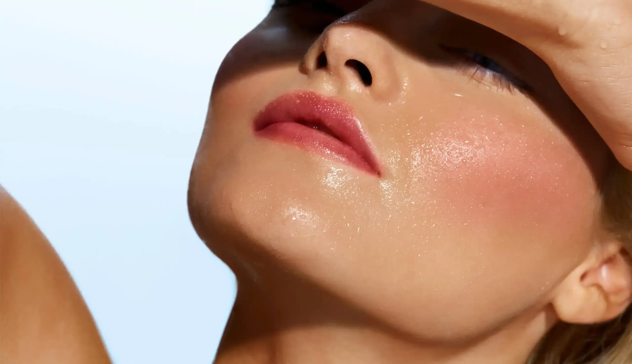 Oily Skin ရှိသူတိုင်း သိထားသင့်တဲ့ ဆောင်ရန်ရှောင်ရန် အသားအရေထိန်းသိမ်းနည်း (၅) မျိုး