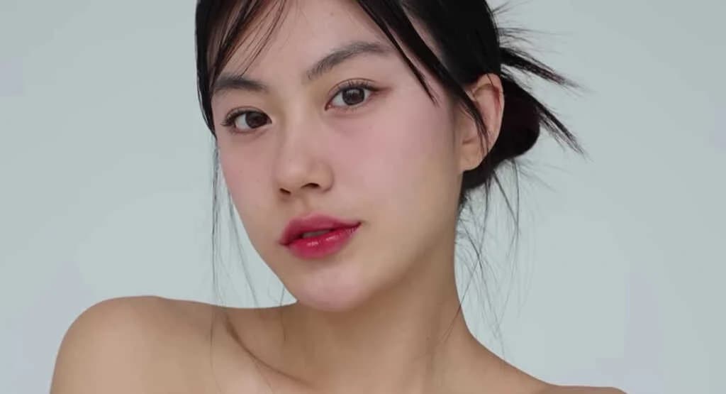 နေ့တိုင်းပြင်ဆင်ဖို့အတွက် အရမ်းလှတဲ့ Cool Berry Makeup Look ပြင်နည်း
