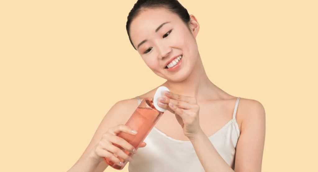 ချွေးပေါက်ကျယ်တဲ့အသားအရေအတွက် ချွေးပေါက်ကျဉ်းစေဖို့ အကောင်းဆုံး Toner များ