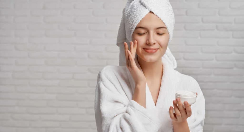 Night Cream သုံးချင်သူများအတွက် အကောင်းဆုံးအဖြစ်နဲ့သတ်မှတ်ထားတဲ့ Night Cream များ