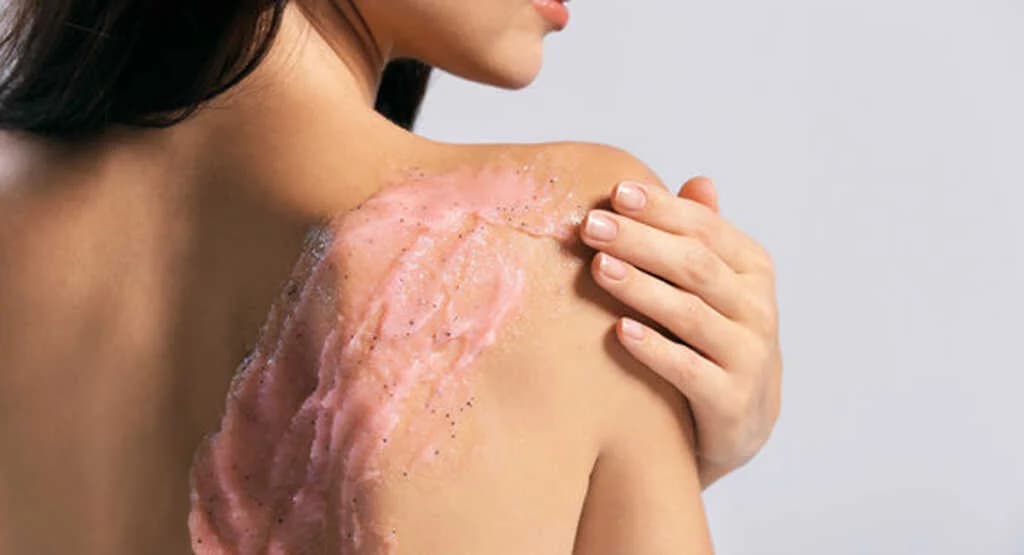 အသားအရေချောမွေ့ပြီး Radiant Skin လေးရလာစေမယ့် အကောင်းဆုံး Body Scrub 5 မျိုး