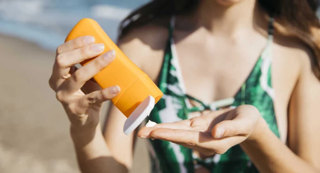 Sunscreen သုံးတာနဲ့ပတ်သက်ပြီး လုပ်လေ့ရှိတတ်တဲ့အမှားများ