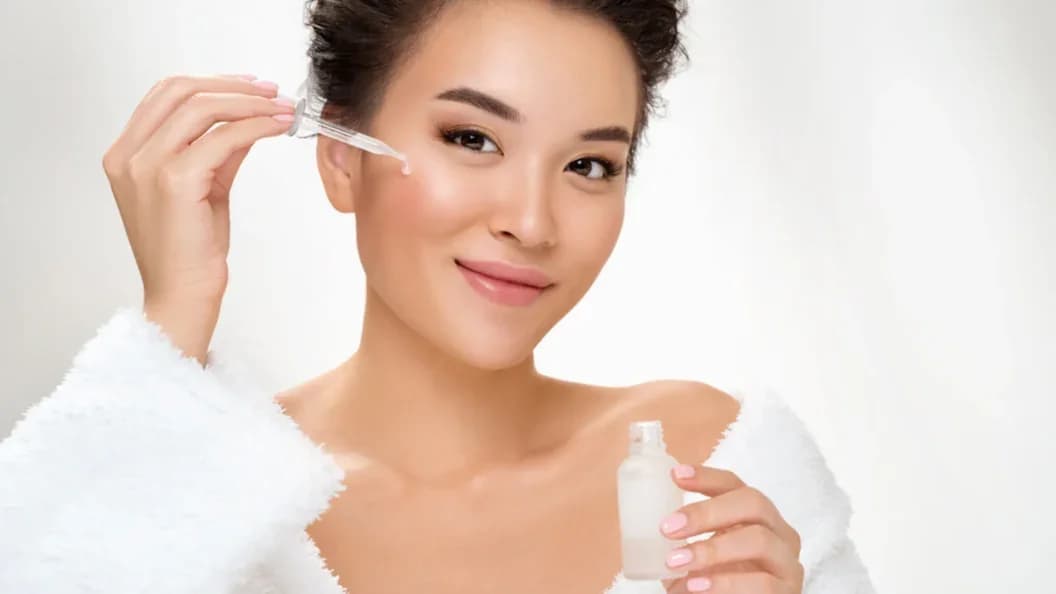 အသားအရေကို ကြည်လင်ဝင်းပစေမယ့် Korean vitamin C serums 5 မျိုး