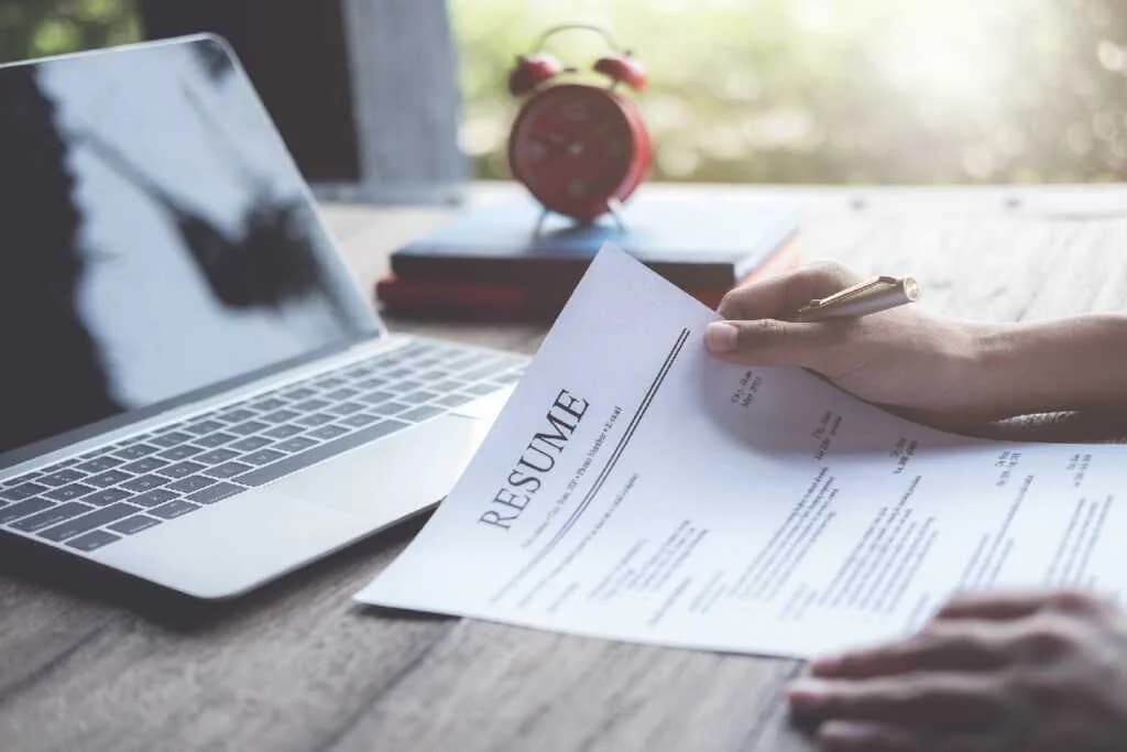 မျက်နှာပန်းလှတဲ့ Resume ကောင်းတစ်ခု ဖြစ်ဖို့အတွက် သင်ယူထားသင့်တဲ့ Skills သစ်တွေ