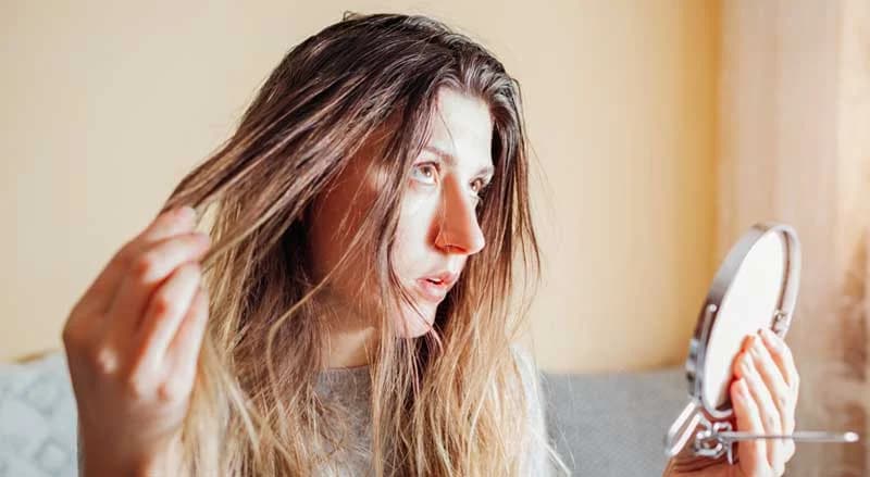 သင်သတိမထားမိခဲ့တဲ့ Greasy Hair ဖြစ်လာရခြင်းရဲ့ အကြောင်းအရင်းအချို့