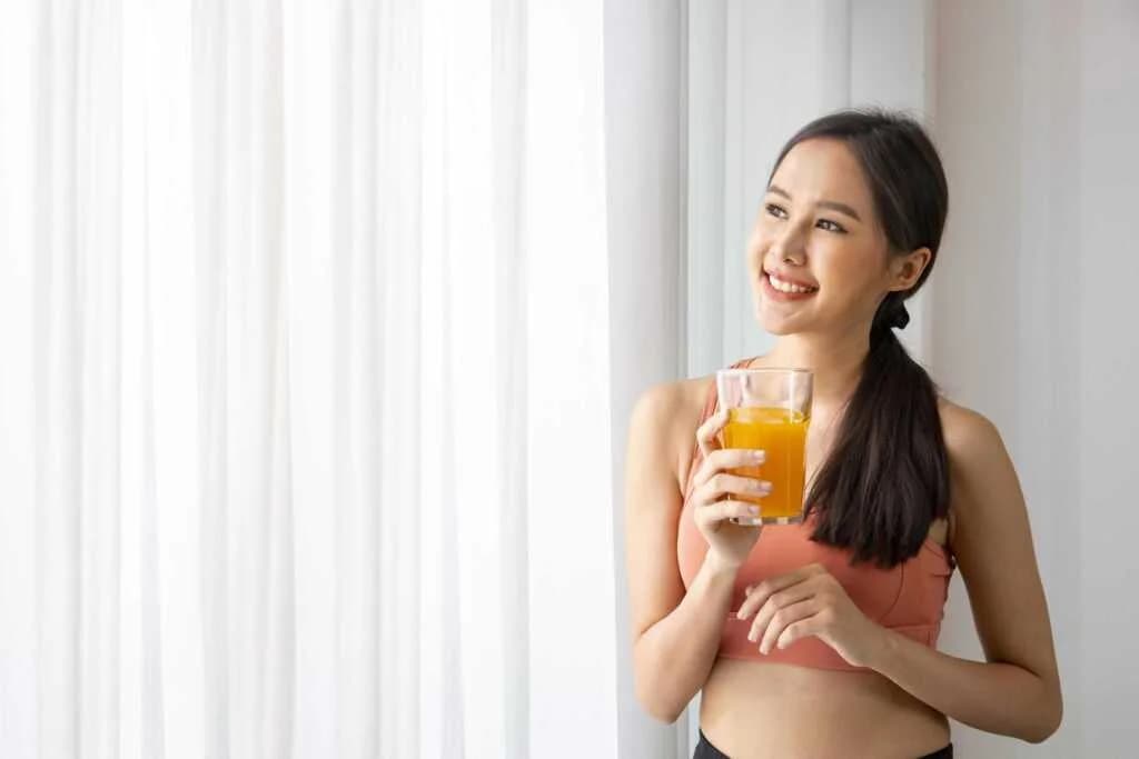 ကြည်လင်တောက်ပတဲ့ အသားအရေကို ရရှိစေမယ့် Morning Drinks ( ၃ ) မျိုး