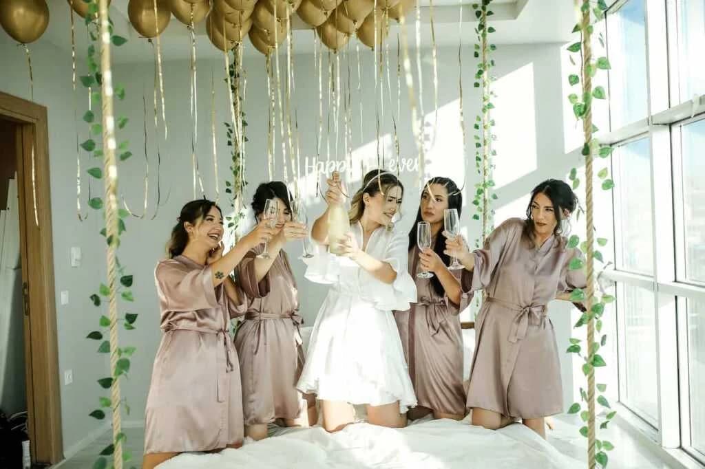 သူငယ်ချင်းရဲ့ Bridal Shower သွားတဲ့အခါ သတိထားရမယ့်အချက် ( ၅ ) ချက်