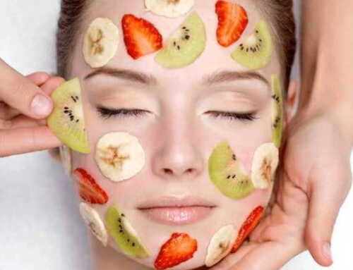 အံ့သြဖို့ကောင်းအောင် အကျိုးထူးတွေရတဲ့ Fruit Face Mask များ
