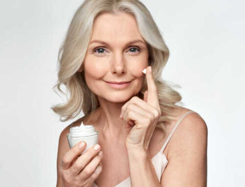 အသက် 50 ကျော် အမျိုးသမီးများသုံးသင့်တဲ့ အဓိက Skincare 6 မျိုး