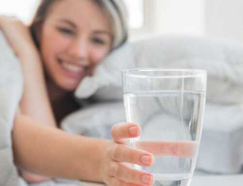 မနက်စောစော ရေတစ်ဖန်ခွက်သောက်ခြင်းရဲ့ အံ့မခန်းအကျိုးကျေးဇူးတွေ