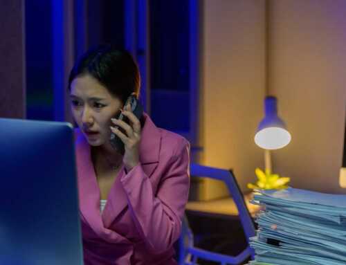 Workaholic ဖြစ်နေတယ်ဆိုတာကို ပြသနေတဲ့လက္ခဏာ ( ၅ ) ချက်