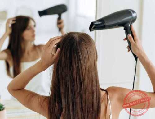 မိုးရာသီမှာ Hair Dryer ကို မဖြစ်မနေသုံးသင့်တဲ့ အဓိကအချက် ( ၄ ) ချက်